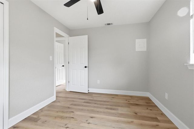 225 W VOLUSIA AVENUE, Deland, FL 32720