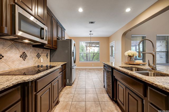 18807 SALADO CYN, San Antonio, TX 78258