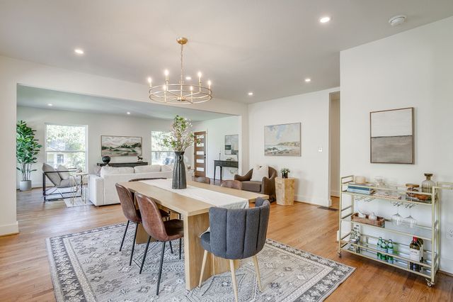 2560 Rogers Avenue, Fort Worth, TX 76109