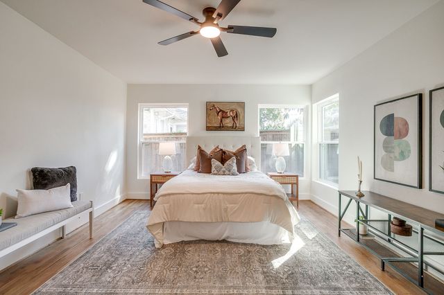 2560 Rogers Avenue, Fort Worth, TX 76109