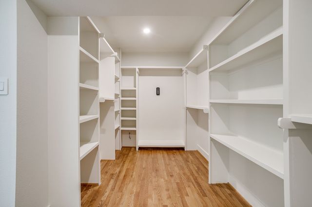 2560 Rogers Avenue, Fort Worth, TX 76109