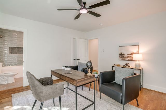 2560 Rogers Avenue, Fort Worth, TX 76109