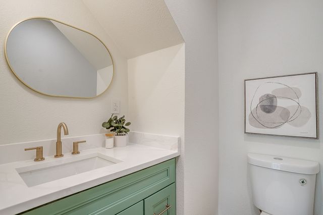 2560 Rogers Avenue, Fort Worth, TX 76109