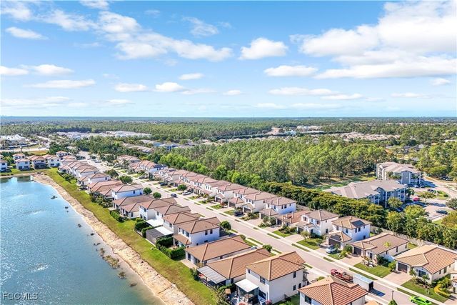 8793 Madrid CIR, Naples, FL 34104