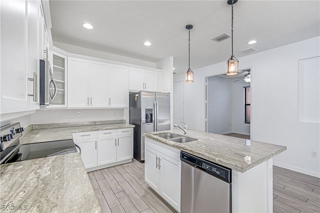 8793 Madrid CIR, Naples, FL 34104