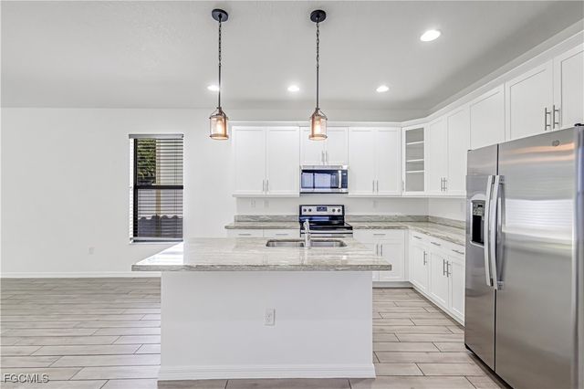 8793 Madrid CIR, Naples, FL 34104