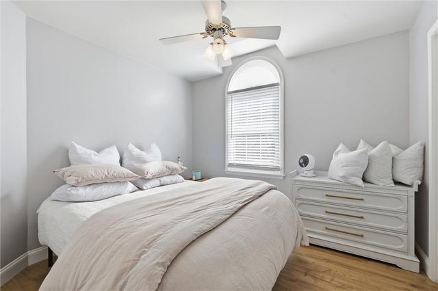 4070 SW Camelot Drive, Lee's Summit, MO 64082