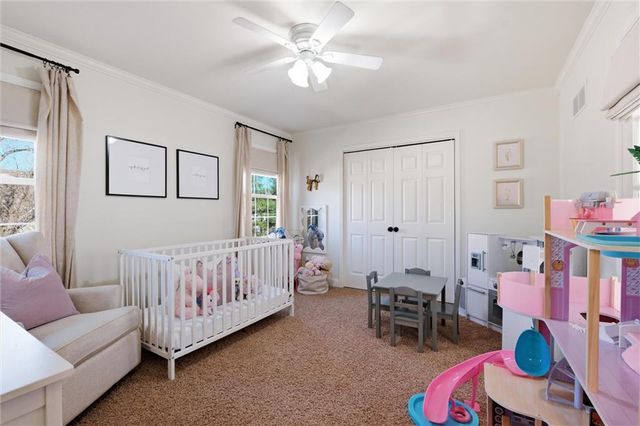 4070 SW Camelot Drive, Lee's Summit, MO 64082