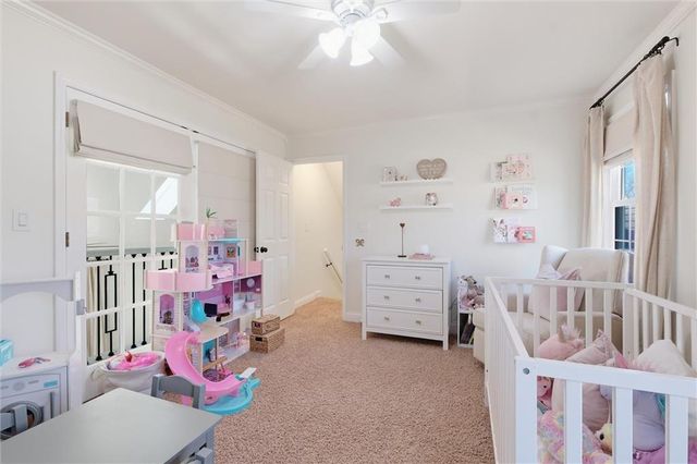 4070 SW Camelot Drive, Lee's Summit, MO 64082