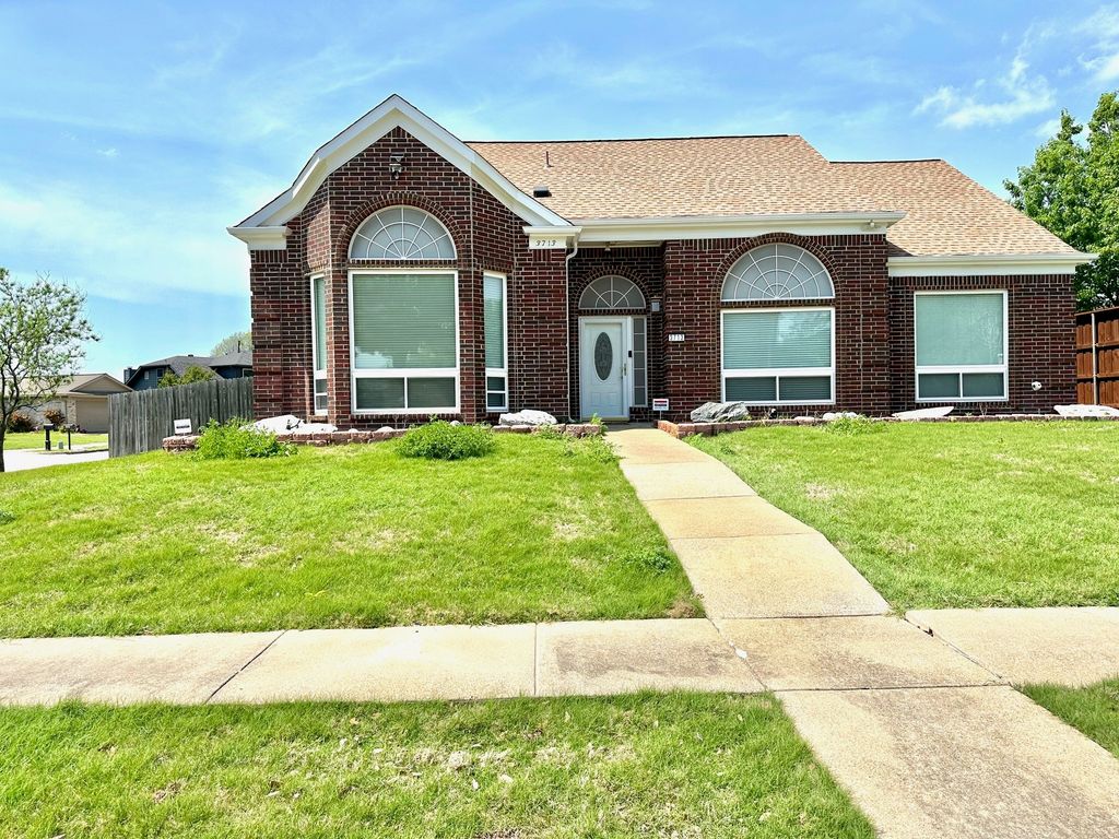 3713 Catalina Street, Rowlett, TX 75088