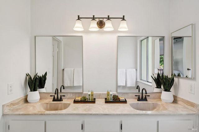 74 Salvatore Dr, Novato, CA 94949