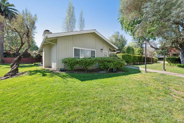 74 Salvatore Dr, Novato, CA 94949