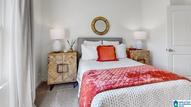 729 SPRUCE CIRCLE, Calera, AL 35040
