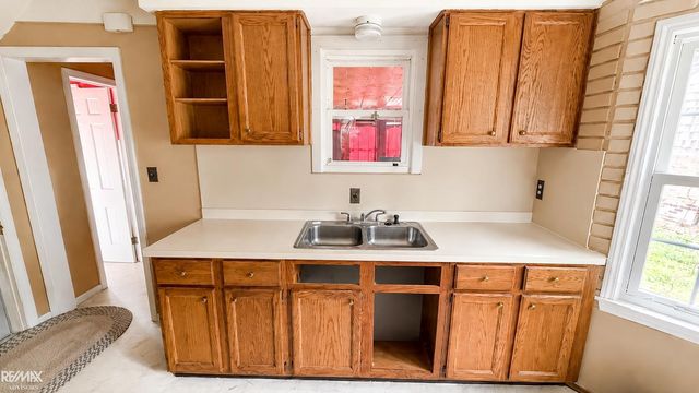 628 S Altadena Avenue, Royal Oak, MI 48067