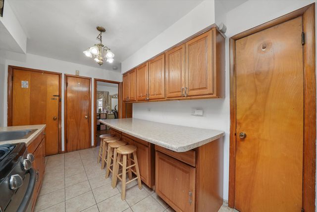 4350 W Shakespeare Avenue, Chicago, IL 60639
