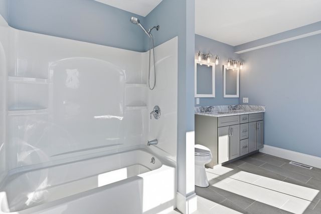 51 West Main 6R, Georgetown, MA 01833