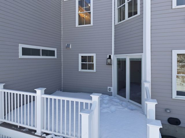 51 West Main 6R, Georgetown, MA 01833