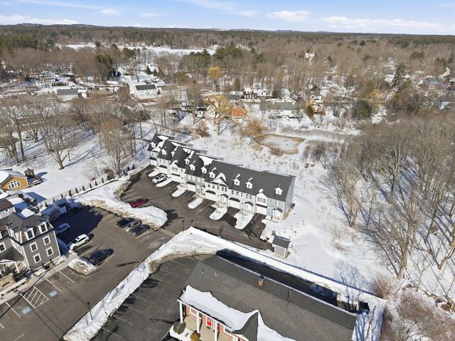 51 West Main 6R, Georgetown, MA 01833