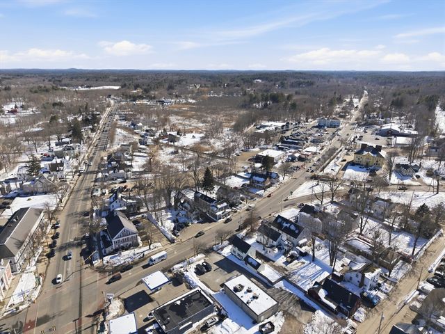51 West Main 6R, Georgetown, MA 01833