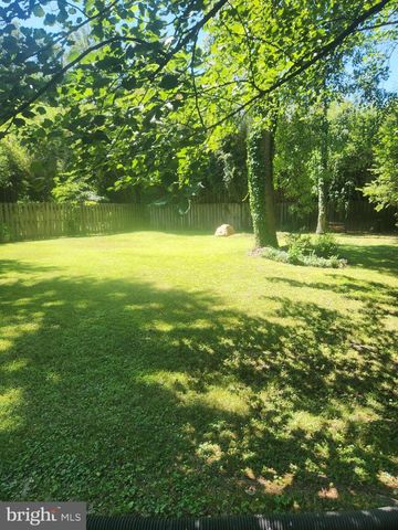 10909 MAPLE ST, Fairfax, VA 22030