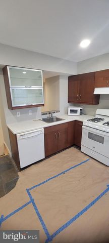 148 GAY ST, Philadelphia, PA 19127