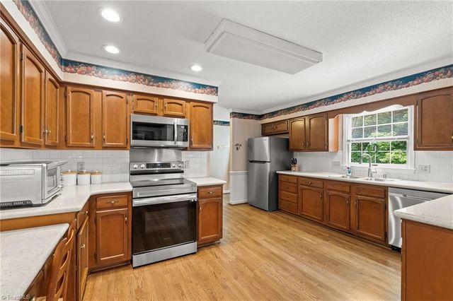 1312 Kensington Drive, High Point, NC 27262