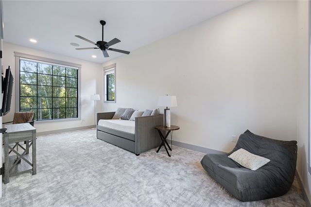 809 Mount Pleasant Rd, Pine Twp, PA 16046