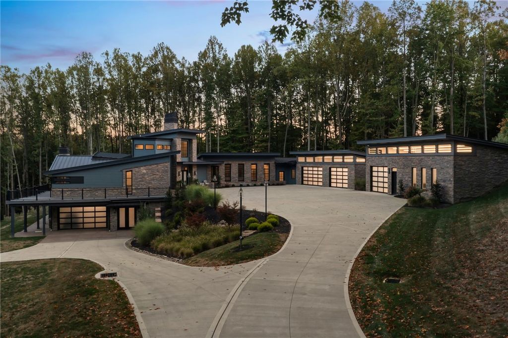 809 Mount Pleasant Rd, Pine Twp, PA 16046