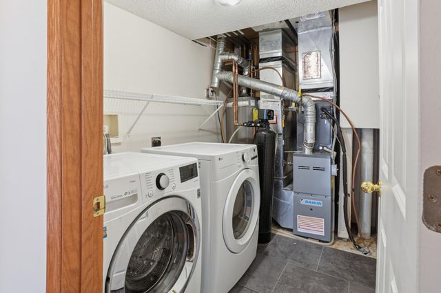 7463 Derby Lane, Shakopee, MN 55379