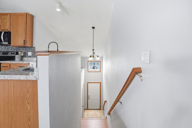 7463 Derby Lane, Shakopee, MN 55379