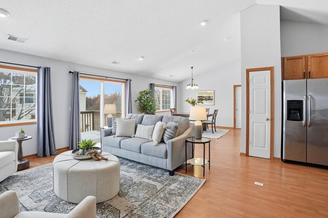 7463 Derby Lane, Shakopee, MN 55379