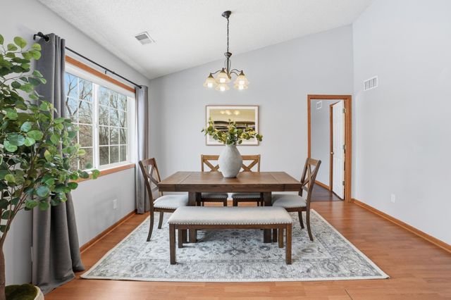 7463 Derby Lane, Shakopee, MN 55379