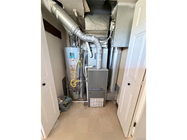 4466 W Pondview Dr, Littleton, CO 80123