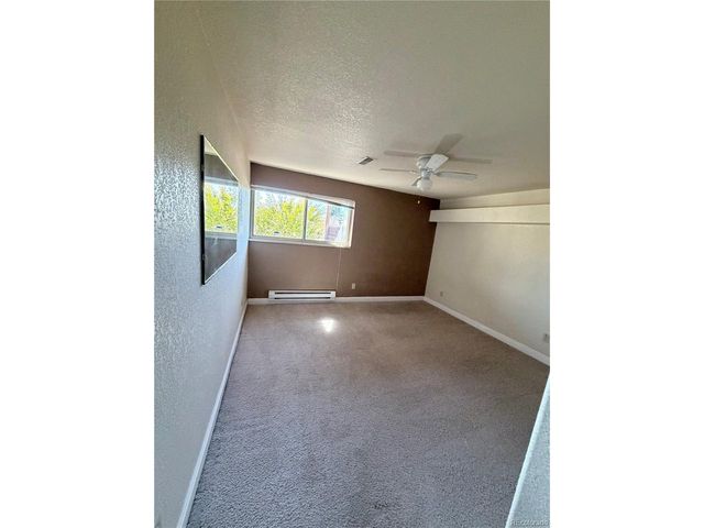 4466 W Pondview Dr, Littleton, CO 80123