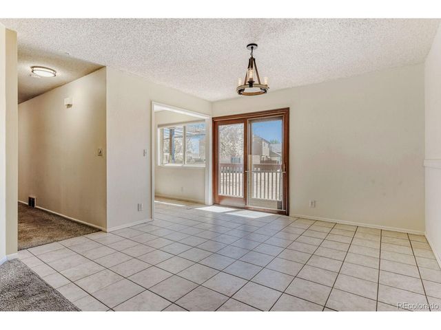 4466 W Pondview Dr, Littleton, CO 80123