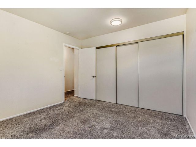 4466 W Pondview Dr, Littleton, CO 80123