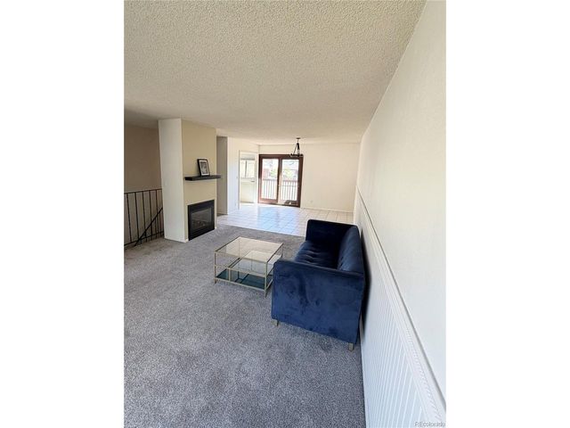 4466 W Pondview Dr, Littleton, CO 80123