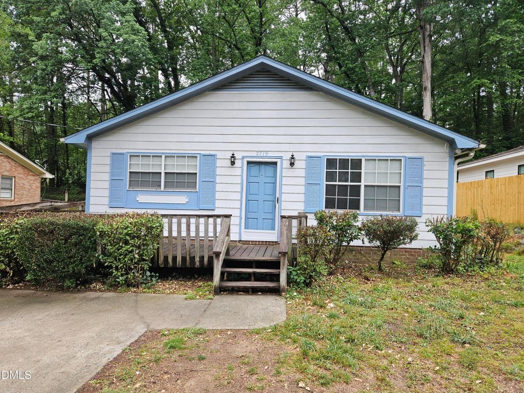 2719 Shaftsbury Street, Durham, NC 27704