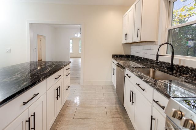 7 Florence Street, Putnam, CT 06260