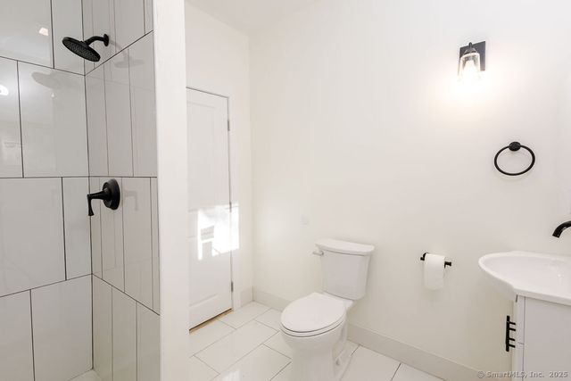 7 Florence Street, Putnam, CT 06260