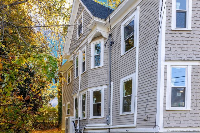 7 Florence Street, Putnam, CT 06260