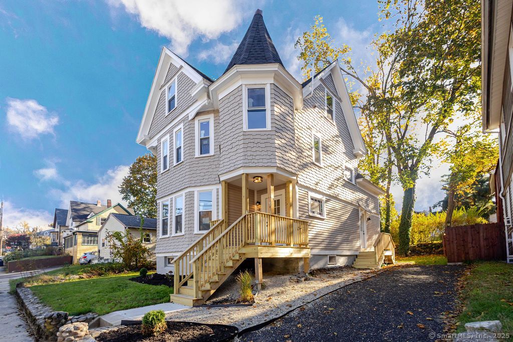 7 Florence Street, Putnam, CT 06260