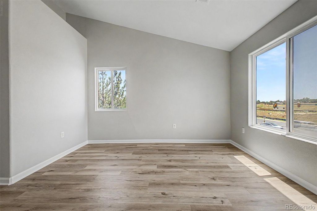 Image 12 of property listing at 7479 S Alkire Street 302, Littleton, CO 80127