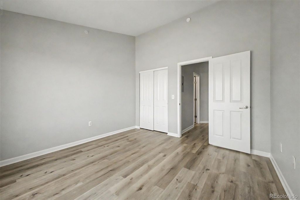Image 20 of property listing at 7479 S Alkire Street 302, Littleton, CO 80127