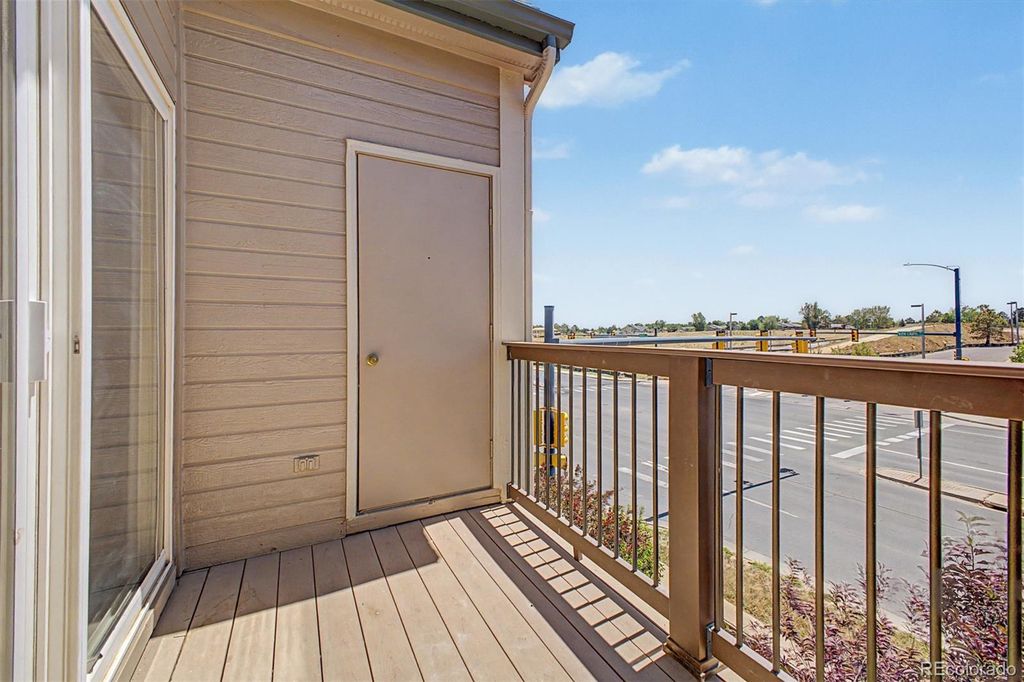 Image 27 of property listing at 7479 S Alkire Street 302, Littleton, CO 80127