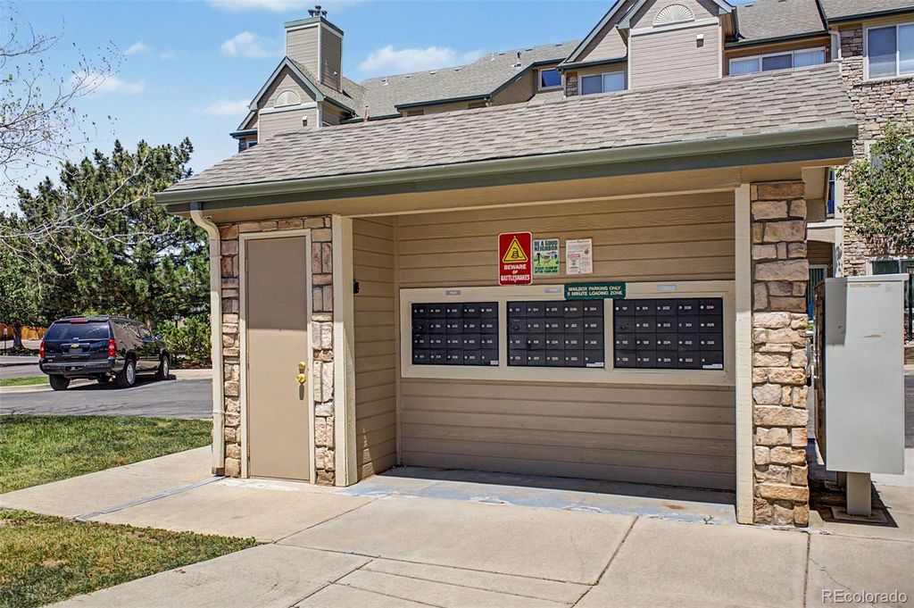 Image 29 of property listing at 7479 S Alkire Street 302, Littleton, CO 80127
