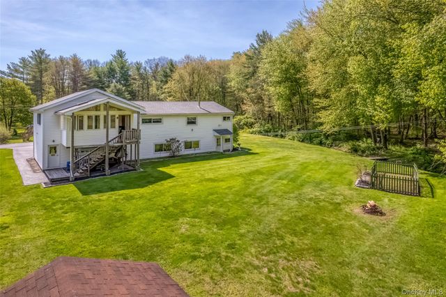 110 Cottontail Lane, Woodstock, NY 12498