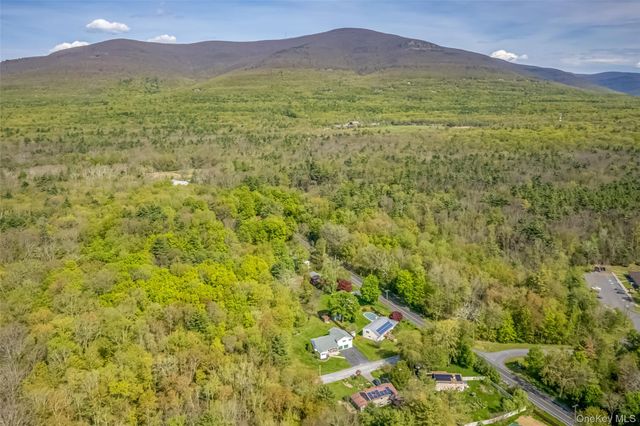 110 Cottontail Lane, Woodstock, NY 12498