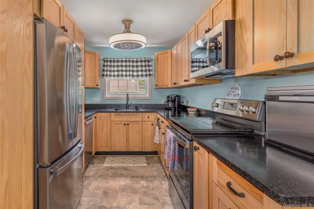 110 Cottontail Lane, Woodstock, NY 12498