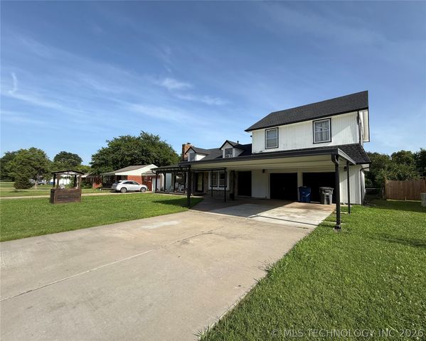 6136 E 4th Place, Tulsa, OK 74112